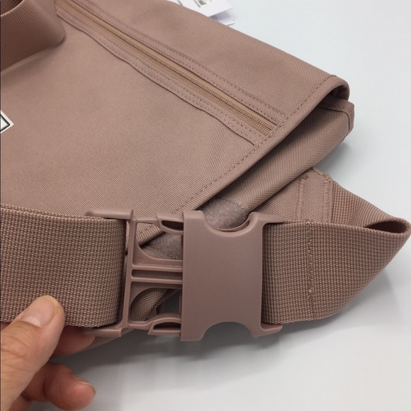 Herschel Supply Co. Bag Grade Mid Ash Rose Canvas Bag - Picture 12 of 15